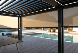 pergola-bioclimatica-Mioni-villa-con-piscina-04 1